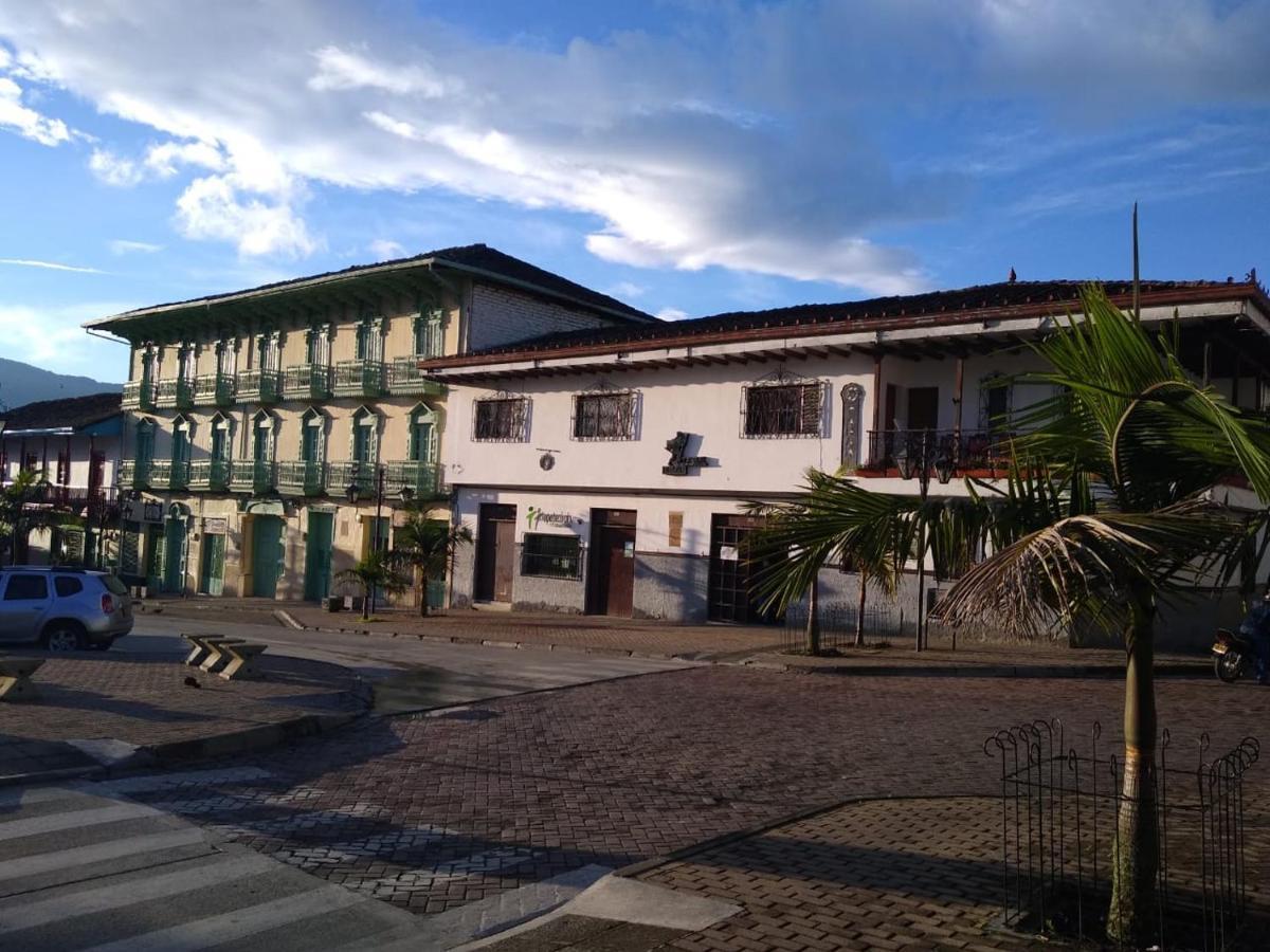 Hotel Tahami Sonson Exterior photo